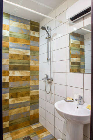 Гостиница Элле Санкт-Петербург Двухместный номер эконом-класса с 1 кроватью или 2 отдельными кроватями-8